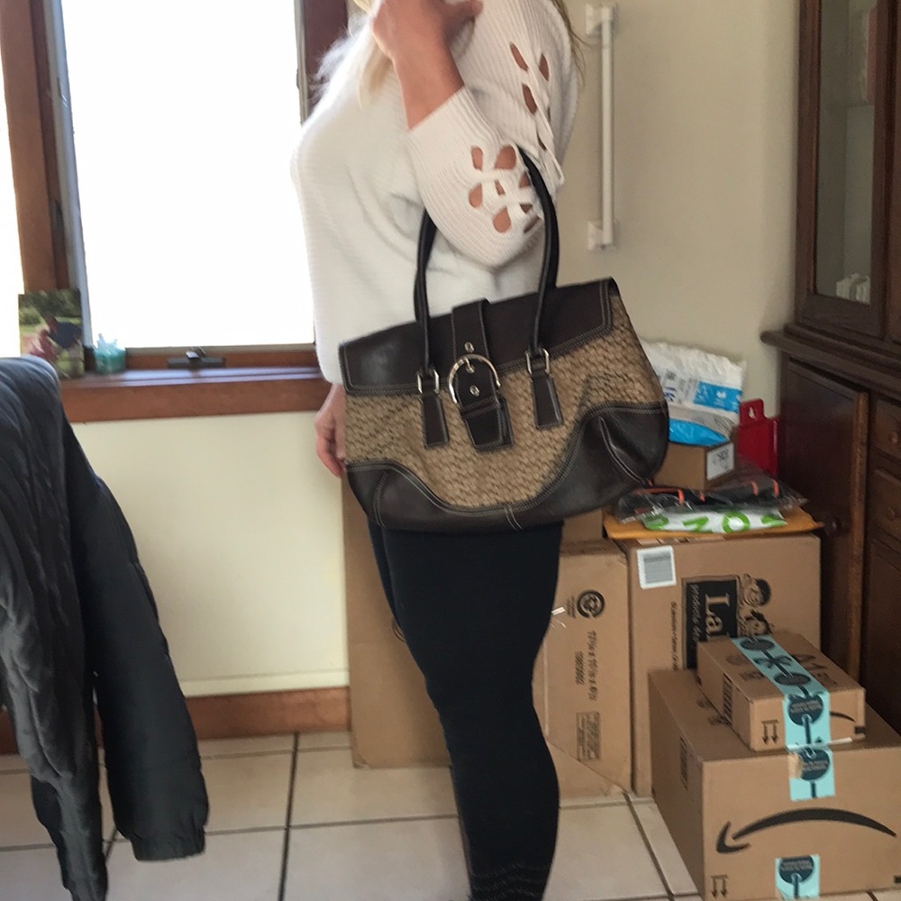 Coach Signature Tote - Picture 2 of 6